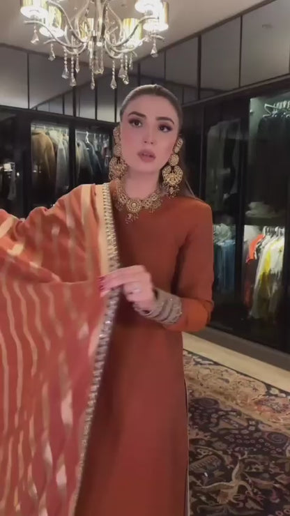 ✨ KHAADI SILK LUXURY EDITION 2K26 ✨
👑 Premium Shamose Silk 3PC — Ready to Wear Elegance 😍