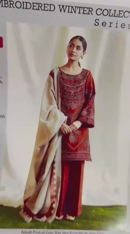 COCO BY ZARASHAHJAHAN Premium Dhanak 3PC Embroidered Winter Suit | Digital Wool Shawl | 2026-27

Price: Rs. 7,000