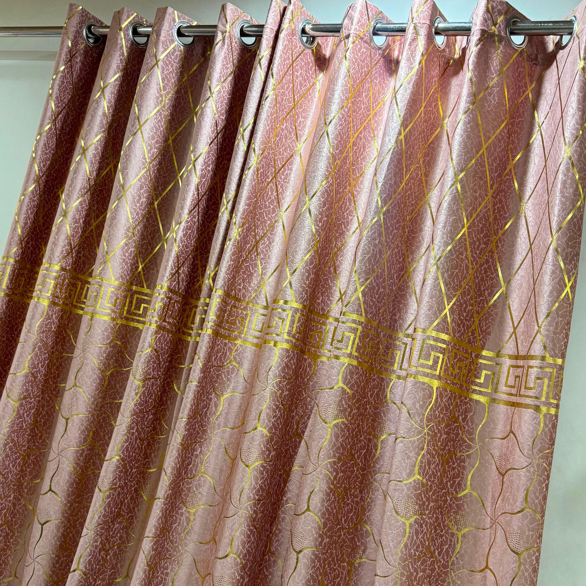 🍂 Premium Cozy Soft Velvet Curtains | 9 Ft Length | Ready To Hang | 10 Rings | Multiple Colors | Pair Rs. 5000 🍂
