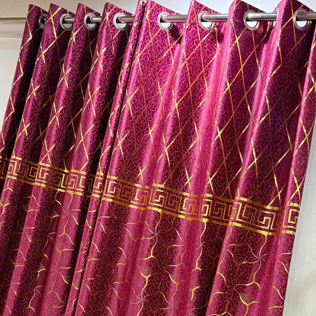 🍂 Premium Cozy Soft Velvet Curtains | 9 Ft Length | Ready To Hang | 10 Rings | Multiple Colors | Pair Rs. 5000 🍂
