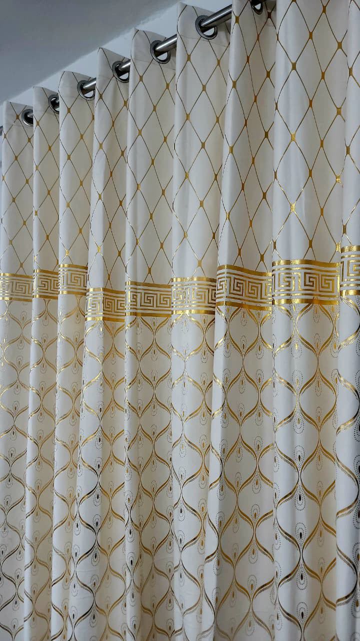 🍂 Premium Cozy Soft Velvet Curtains | 9 Ft Length | Ready To Hang | 10 Rings | Multiple Colors | Pair Rs. 5000 🍂