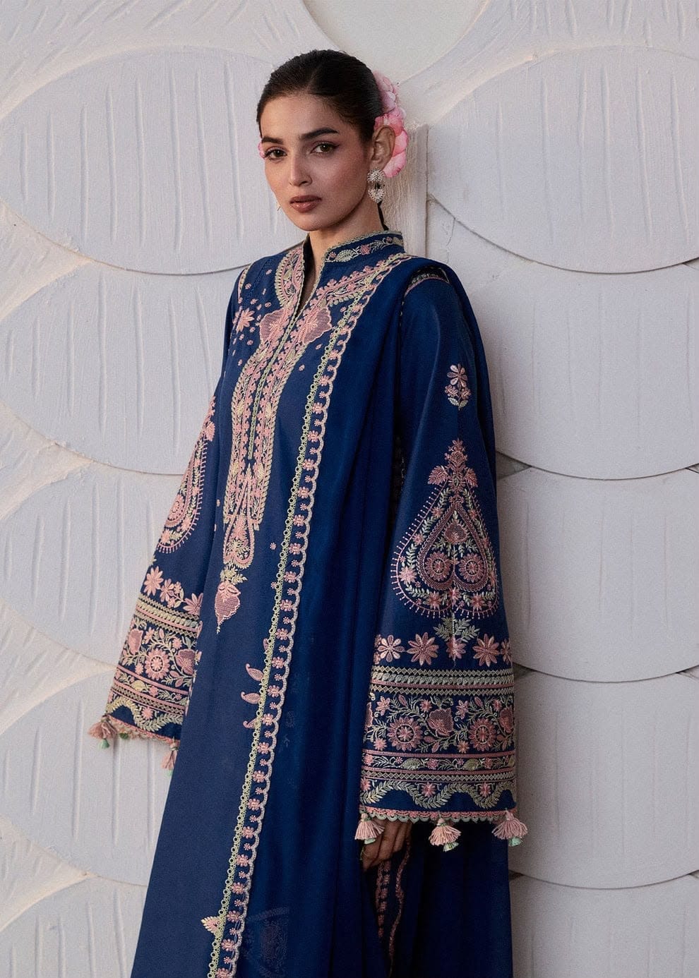 Hussain Rehar Dhanak 3PC – New Arrival 2026

Hussain Rehar Dhanak 2026 🔥 | Premium 100% Fine Dhanak 3PC Embroidered Suit | Heavy Embroidered Shirt + Ready-to-Wear Shawl | Wholesale Rs.5500