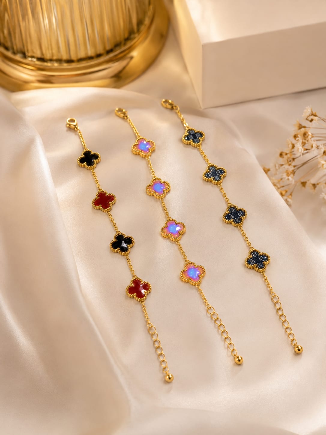 Premium Clover Bracelet for Women | Elegant Gold-Plated Charm Bracelet | Luxury Fashion Jewelry