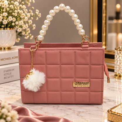 🎀 Apni lifestyle ko naya mizaaj dein - Get the look! ✨Ladies handbags